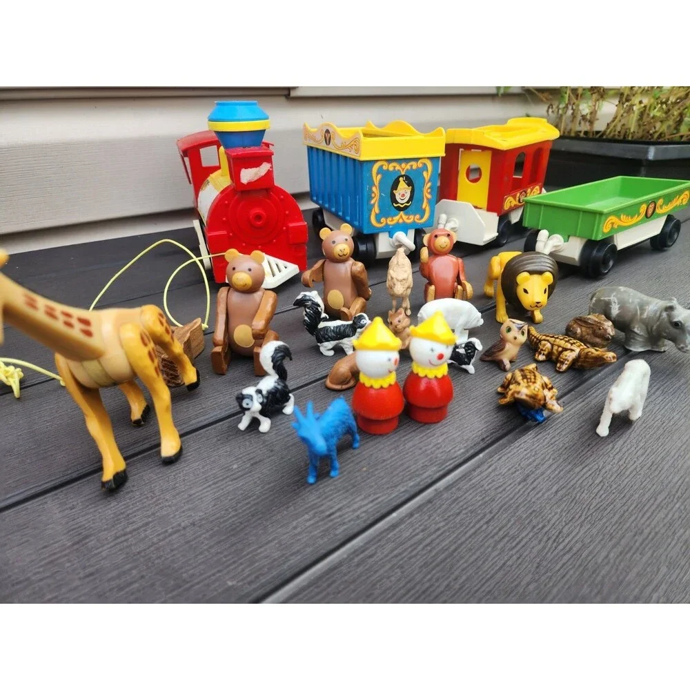 Vintage Fisher-Price Little People Circus Train #991 Toy Animal Zoo W/Animals +